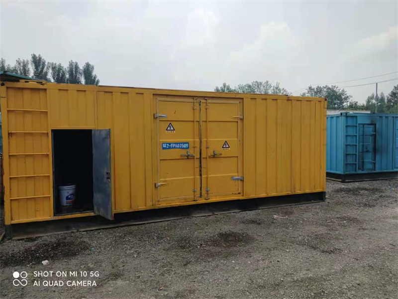 常州200KW柴油发电机组需要配备什么型号的电缆线？