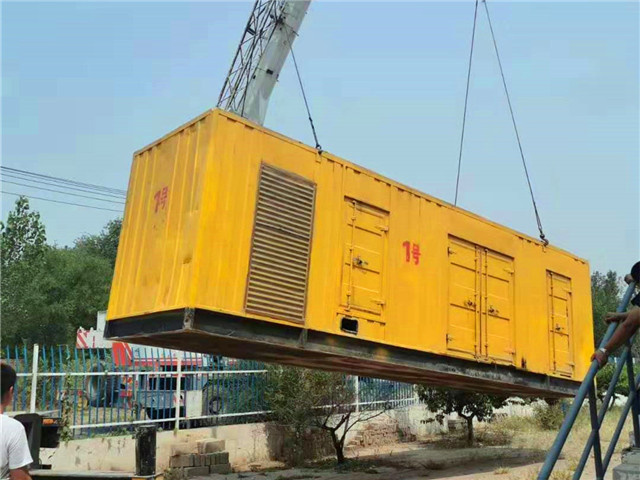 常州300KW柴油发电机组油耗是多少？
